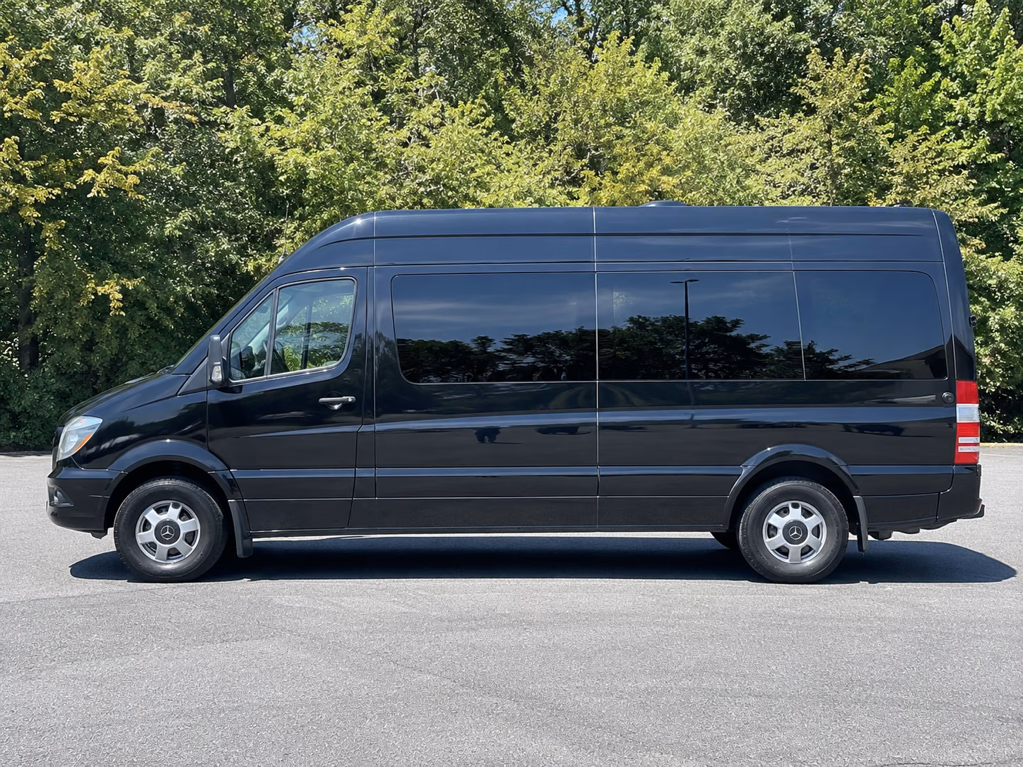 athens 15 passenger sprinter van